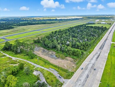 3580 Texas State Highway 87 unit 3580 Edgar Brown Dr, Orange, TX 77630 - photo 2