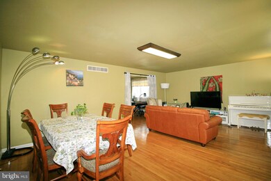 922 Susquehanna Rd, Ambler, PA 19002 - photo 4