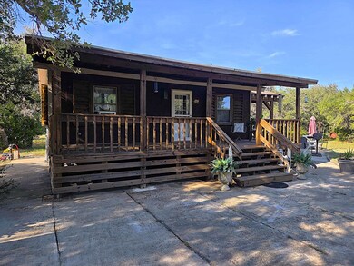 1820 16th St, Rockport, TX 78382 - photo 2