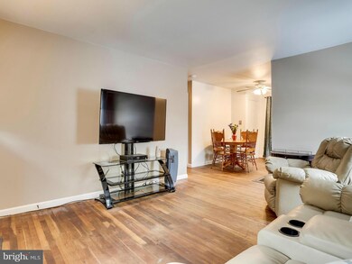 16022 Carroll Ave, Woodbridge, VA 22191 - photo 4