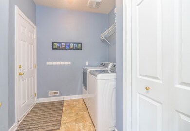 6104 Falabella Cir (3 of 27)