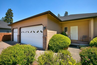 276 SE Soft Tail Dr, Bend, OR 97702 - photo 4