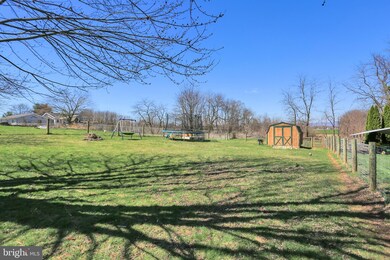 2715 Tattoo Dr, Chambersburg, PA 17202 - photo 2