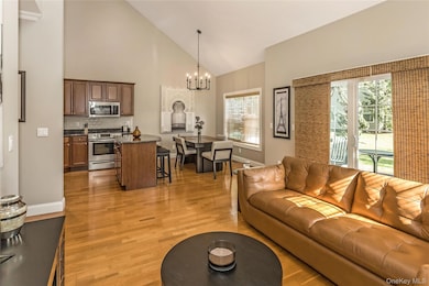 112 Maya Cir, Central Islip, NY 11722 - photo 3