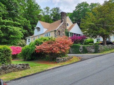 112 Davis St, Shavertown, PA 18708 - photo 5
