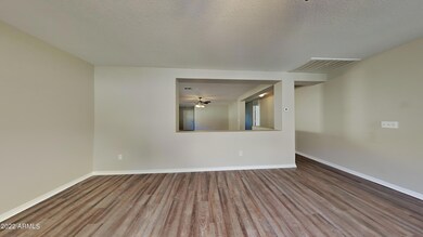 1_pc_T923RMreEr_Q9NKrlOoTr_layout_1