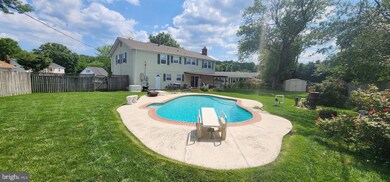 4212 Maintree Ct, Fairfax, VA 22033 - photo 2