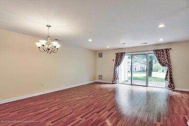 05-Living_Dining Room