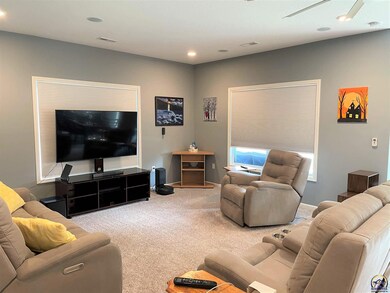 2918 SW Greenridge St, Topeka, KS 66614 - photo 3