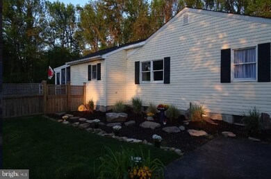 321 Chenowith Dr, Stevensville, MD 21666 - photo 2