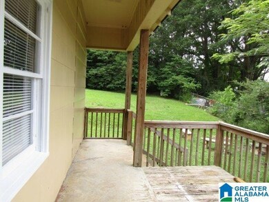 135 Mulberry St, Roanoke, AL 36274 - photo 2
