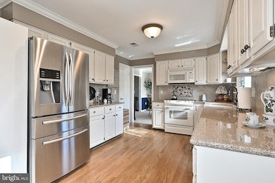 6310 Wilmington Dr, Burke, VA 22015 - photo 4