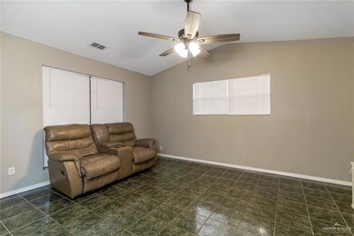1009 E Bagwell St, Pharr, TX 78577 - photo 6
