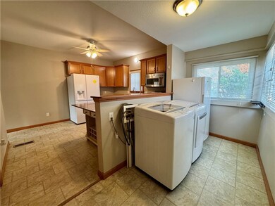 2921 Moultrie Ave, Mattoon, IL 61938 - photo 6