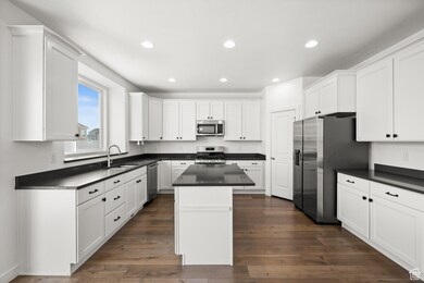 2542 N 3300 W, Clearfield, UT 84015 - photo 7