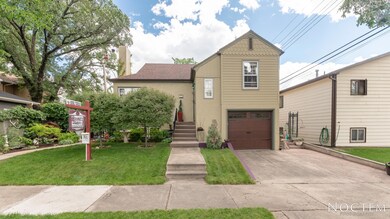 317 E Ave D 16X9-2