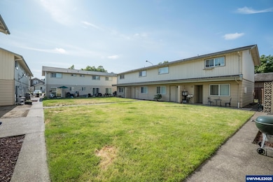 455 W D St, Halsey, OR 97348 - photo 4