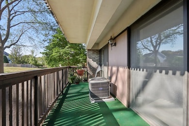 920 Vose Dr unit 106, Gurnee, IL 60031 - photo 6