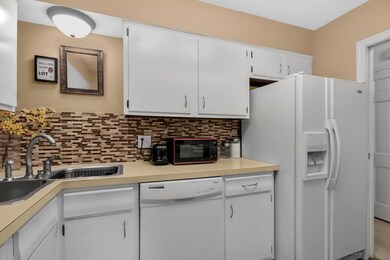 5339 Yorkshire Village Ln unit C28, Columbus, OH 43232 - photo 5