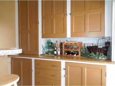 26 Madison St, Rutland, VT 05701 - photo 4