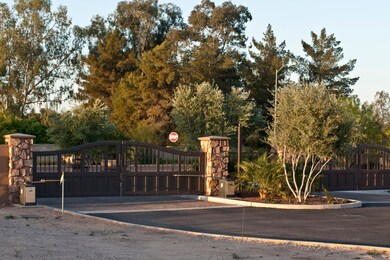 Cavallo Entrance Landscaping 25