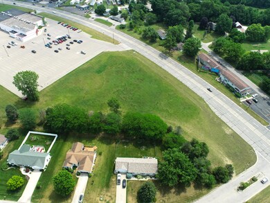 The BENEFIT of this Commercial Lot (3)
