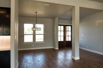 121 Revere Dr, Weatherford, TX 76088 - photo 2