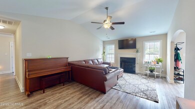 1007 Spot Cir, New Bern, NC 28562 - photo 2