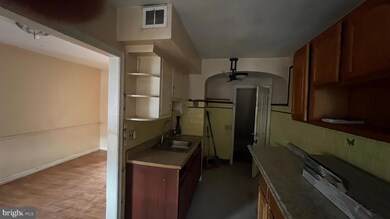 2148 Brighton St, Philadelphia, PA 19149 - photo 7