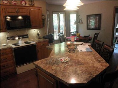 KITCHEN ISLAND/EATING BAR AND BREAKFAST AREA OVERL