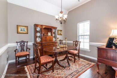 Dining Rm