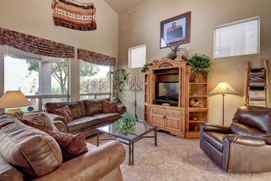 3527 N Desert Oasis-10
