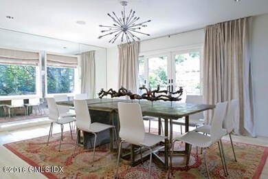DiningroomMA21011181-0013