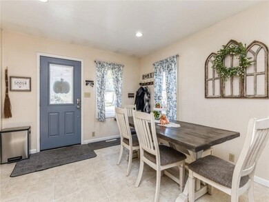 711 W Pleasant St, Colfax, IA 50054 - photo 7