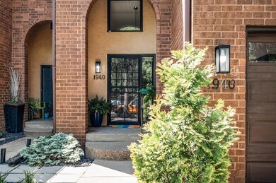 Entryway allows you to showcase your beautiful plants and flowers