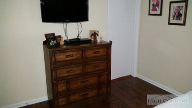 Master bedroom: Flat screen in master  bedroom and