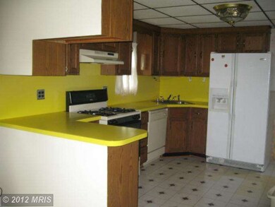 210 Charles Rd, Linthicum Heights, MD 21090 - photo 2