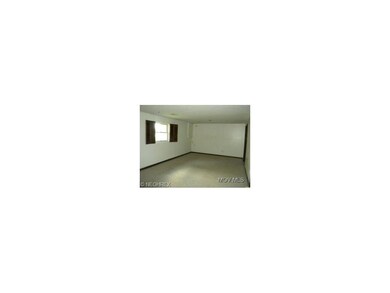1st floor Master Bedroom
