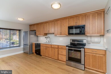 9834 Softwater Way, Columbia, MD 21046 - photo 6