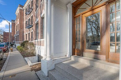 34 Kinross Rd unit 11, Brighton, MA 02135 - photo 4