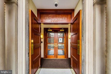 The Columbia Residences unit 834, Washington, DC 20037 - photo 5