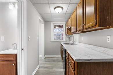 40-r Pine St unit 1, Taunton, MA 02780 - photo 2