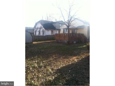 416 Sutton Ave, Folsom, PA 19033 - photo 2