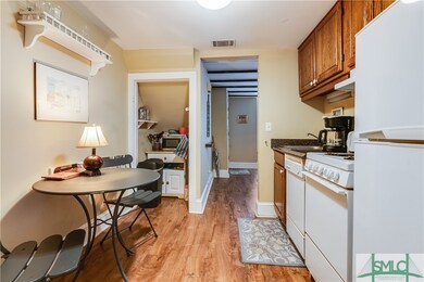 335 Whitaker St unit 1, Savannah, GA 31401 - photo 5