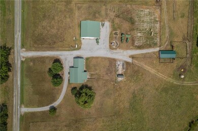 674 N Highway V Hwy, Lamar, MO 64759 - photo 6