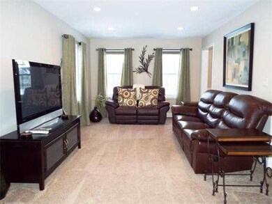 5 Linda Way, Bellingham, MA 02019 - photo 2