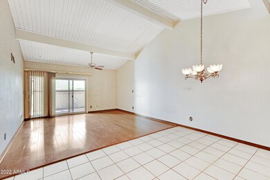 2839 W Mercer Ln-7