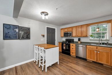 33 Mackenzie Way, Sanford, ME 04073 - photo 5