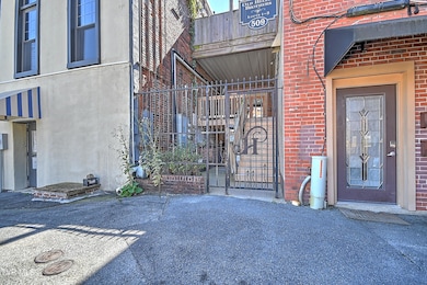 509 State St unit 3, Bristol, VA 24201 - photo 2