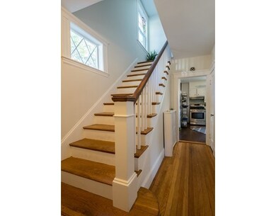 16 Lee St, Salem, MA 01970 - photo 2